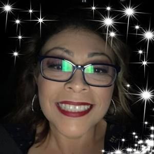 Meet your Posher, Lorrie